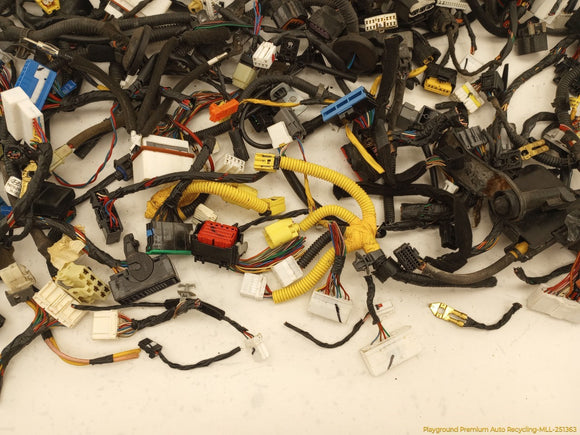 Hyundai Genesis Vehicle Wiring Pigtails