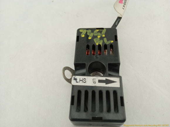 Tesla Model S Pair Of Antenna Filter