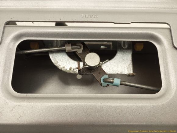 Honda Element Lower Inner Tail Gate