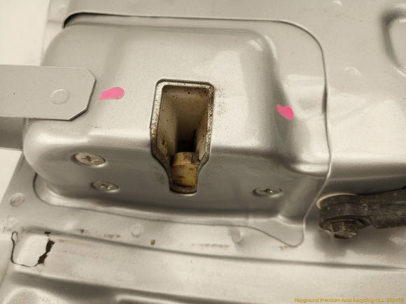 Honda Element Lower Inner Tail Gate