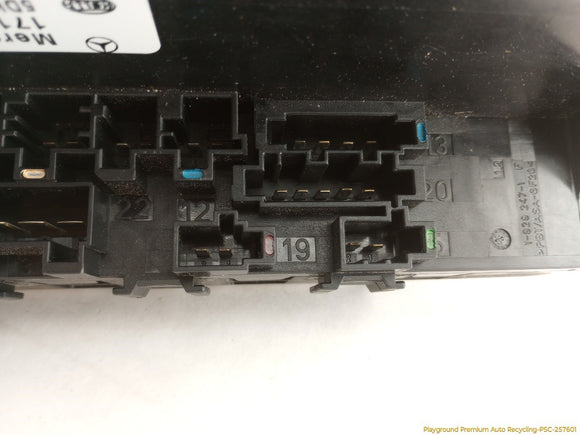 Mercedes SLK280 Rear Trunk SAM Module Fuse Box