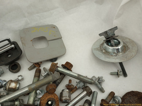 Honda Element Dismantling Hardware Fasteners Bolts & Nuts