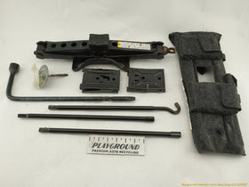 Hummer H3 Vehicle Jack & Tools