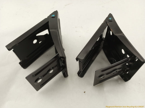 Hummer H3 Vehicle Jack & Tools