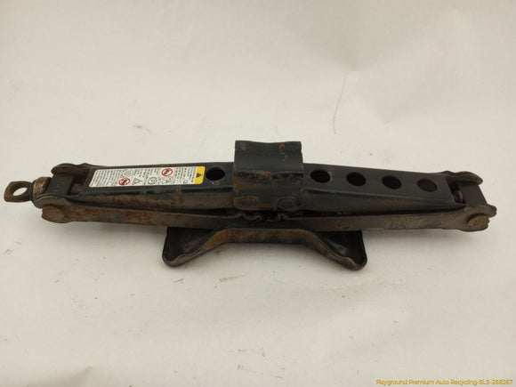 Hummer H3 Vehicle Jack & Tools