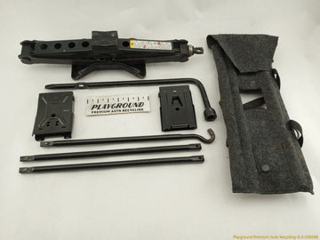 Hummer H3 Vehicle Jack & Tools