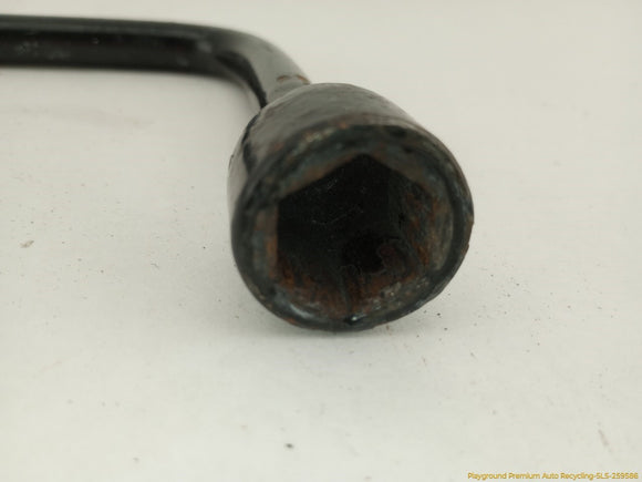 Hummer H3 Vehicle Jack & Tools