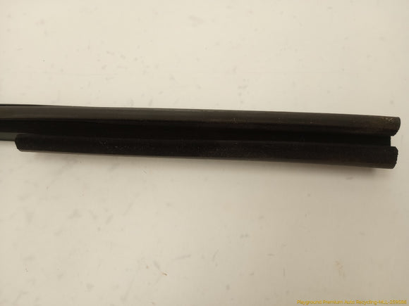 Hummer H3 Passenger Right Rear Door Vent Glass