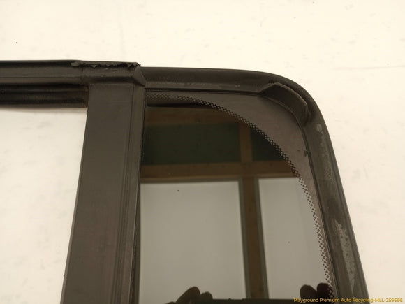 Hummer H3 Passenger Right Rear Door Vent Glass
