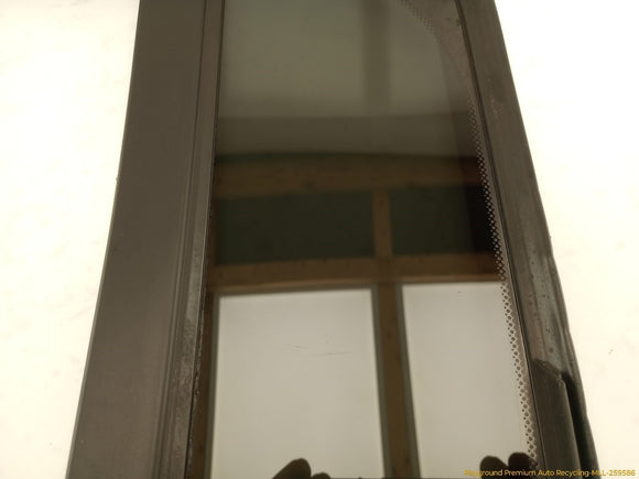 Hummer H3 Passenger Right Rear Door Vent Glass