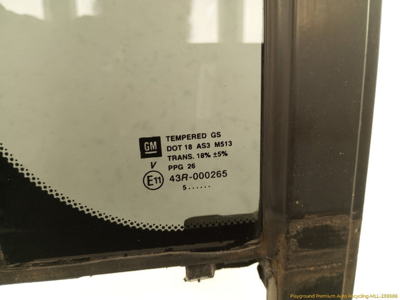 Hummer H3 Passenger Right Rear Door Vent Glass