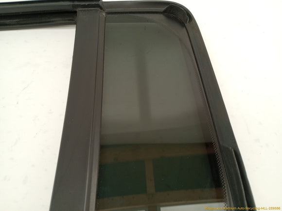 Hummer H3 Passenger Right Rear Door Vent Glass