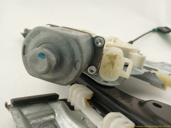 Hummer H3 Passenger Right Front Door Window Regulator