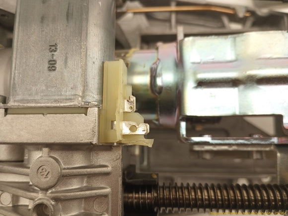 Tesla Model S Steering Column