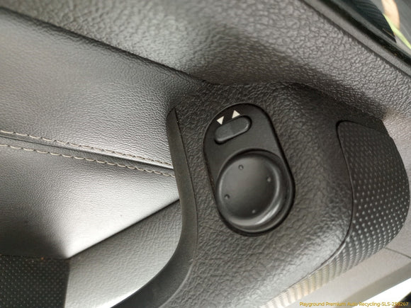 Hummer H3 Driver Left Front Door Trim