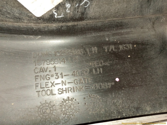 Hummer H3 Driver Left Rear Door Fender Flare