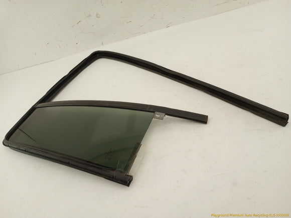 Jeep Liberty Passenger Right Rear Door Vent Glass