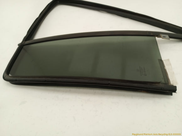 Jeep Liberty Passenger Right Rear Door Vent Glass