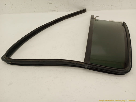 Jeep Liberty Passenger Right Rear Door Vent Glass