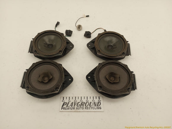 Hummer H3 Set Of 7 Audio Speakers