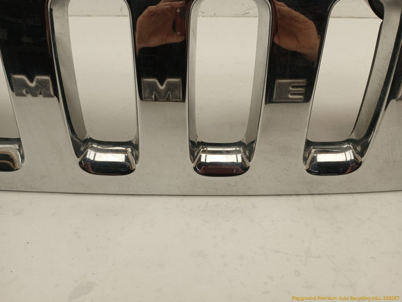 Hummer H3 Front Bumper Upper Grille