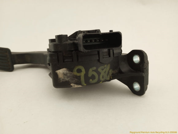 Hummer H3 Accelerator Gas Pedal