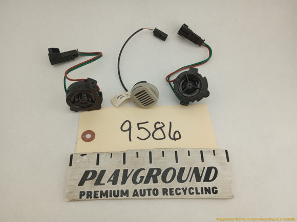 Hummer H3 Set Of 3 Audio Speakers