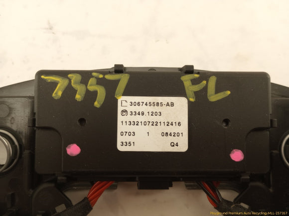 Tesla Model S Steering Wheel Retainer Bracket