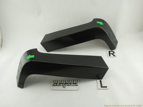 Hummer H3 Pair Of Exterior D Pillar Trim