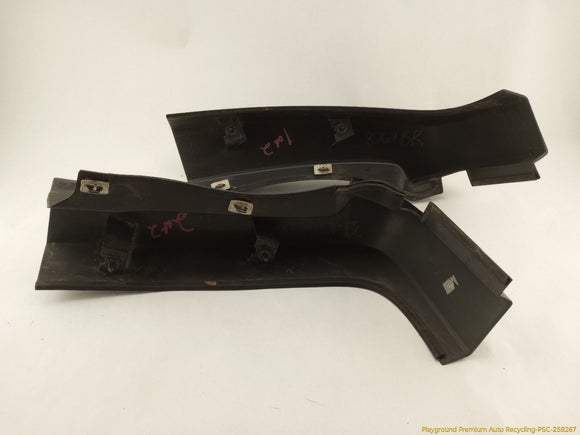 Hummer H3 Pair Of Exterior D Pillar Trim