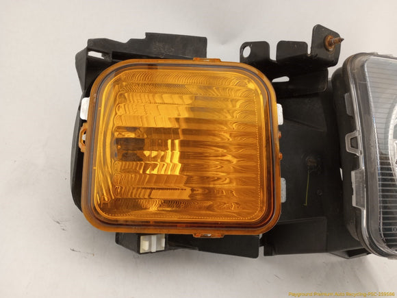 Hummer H3 Passenger Right Head Lamp & Corner Light