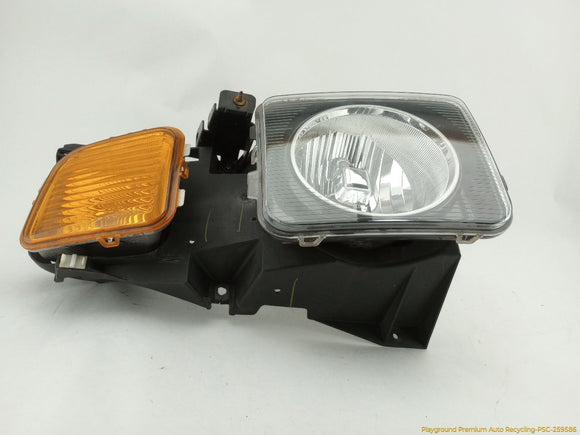 Hummer H3 Passenger Right Head Lamp & Corner Light