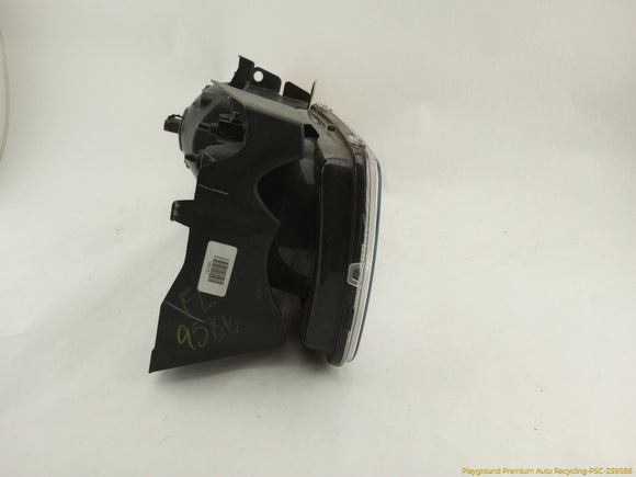 Hummer H3 Driver Left Head Lamp & Corner Light