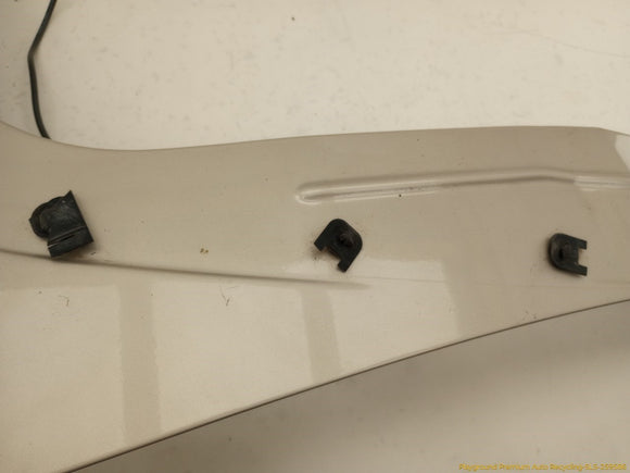 Hummer H3 Passenger Right Front Fender