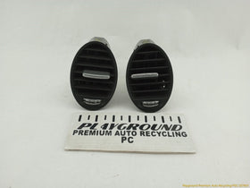 Mercedes SLK280 Pair Of Dashboard Air Vents
