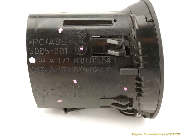 Mercedes SLK280 Pair Of Dashboard Air Vents