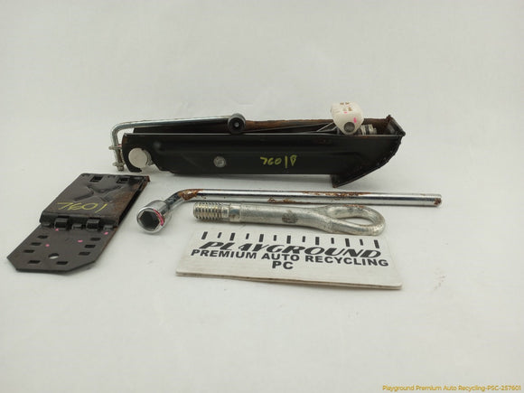 Mercedes SLK280 Vehicle Jack & Tools