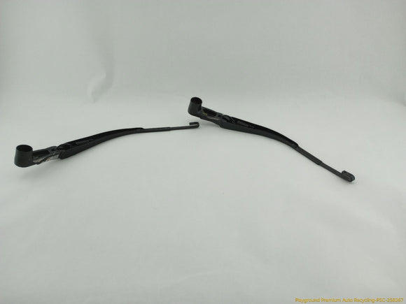 Hummer H3 Pair Of Windshield Wiper Arms