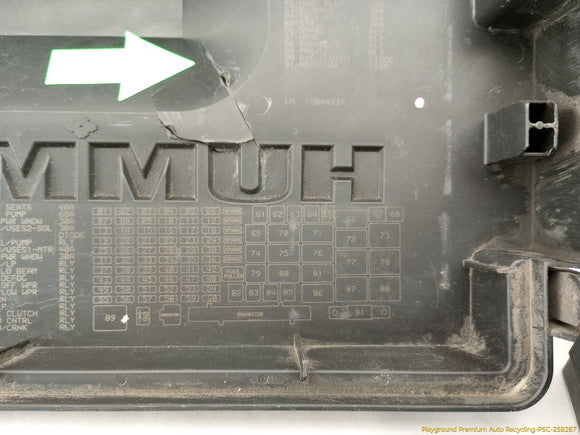 Hummer H3 Engine Fuse Box