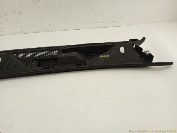 Hummer H3 Cowl Vent Panel