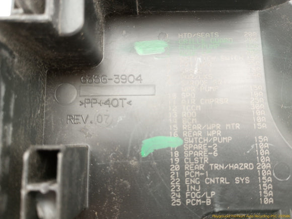 Hummer H3 Engine Fuse Box