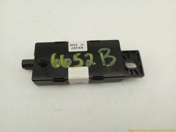 Chrysler Crossfire Antenna Amplifier