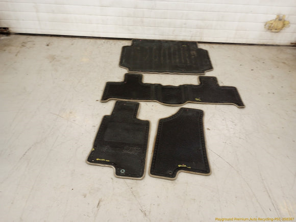 Hummer H3 Set Of Floor Mats