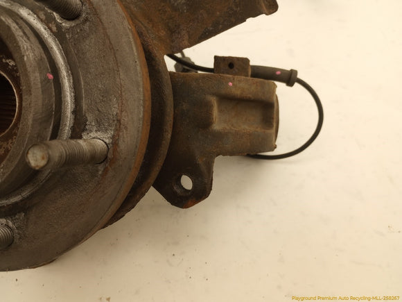 Hummer H3 Driver Left Front Spindle Knuckle Hub