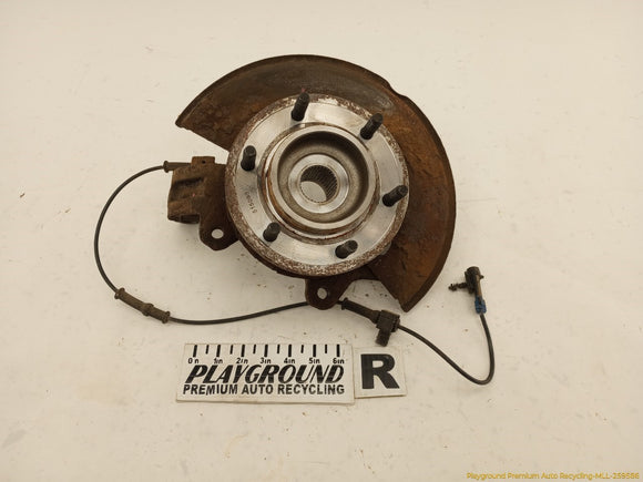 Hummer H3 Passenger Right Front Spindle Knuckle Hub