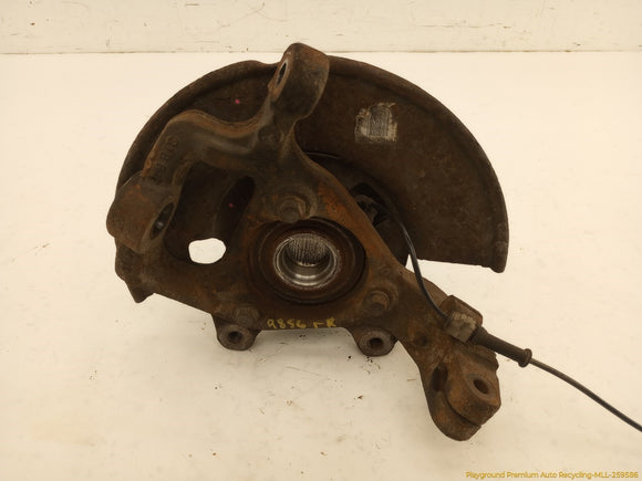 Hummer H3 Passenger Right Front Spindle Knuckle Hub