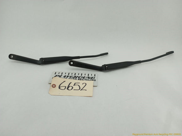 Chrysler Crossfire Pair Of Windshield Wiper Arms