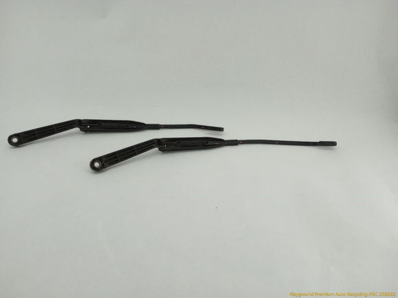 Chrysler Crossfire Pair Of Windshield Wiper Arms