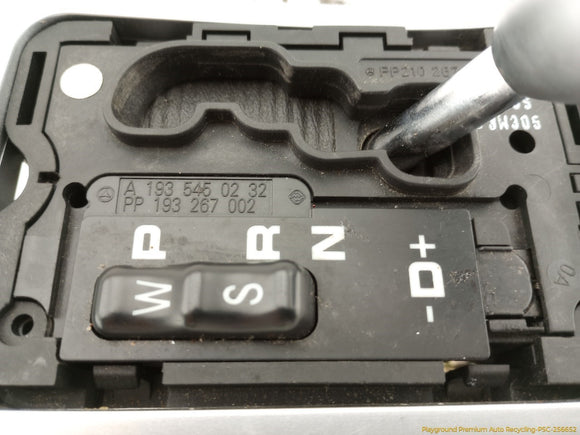 Chrysler Crossfire Gear Shifter Selector