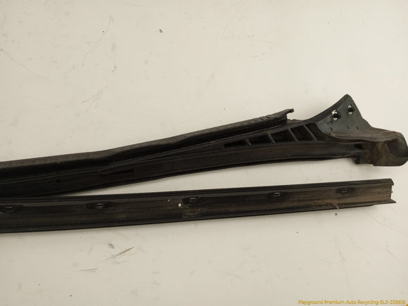 Chrysler Crossfire Windshield Seal Weatherstrip